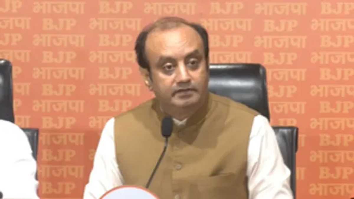 जेल में बंद रहने के बावजूद भी केजरीवाल ने नहीं दिया था सीएम पद से इस्तीफा : सुधांशु त्रिवेदी